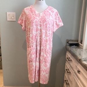 Miss Elaine Relax Pink and White Robe Size XL